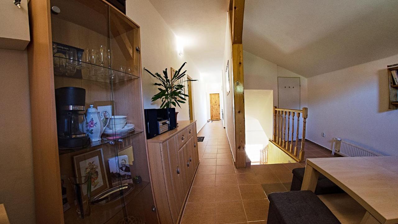 Vila Rhea Važec Buitenkant foto