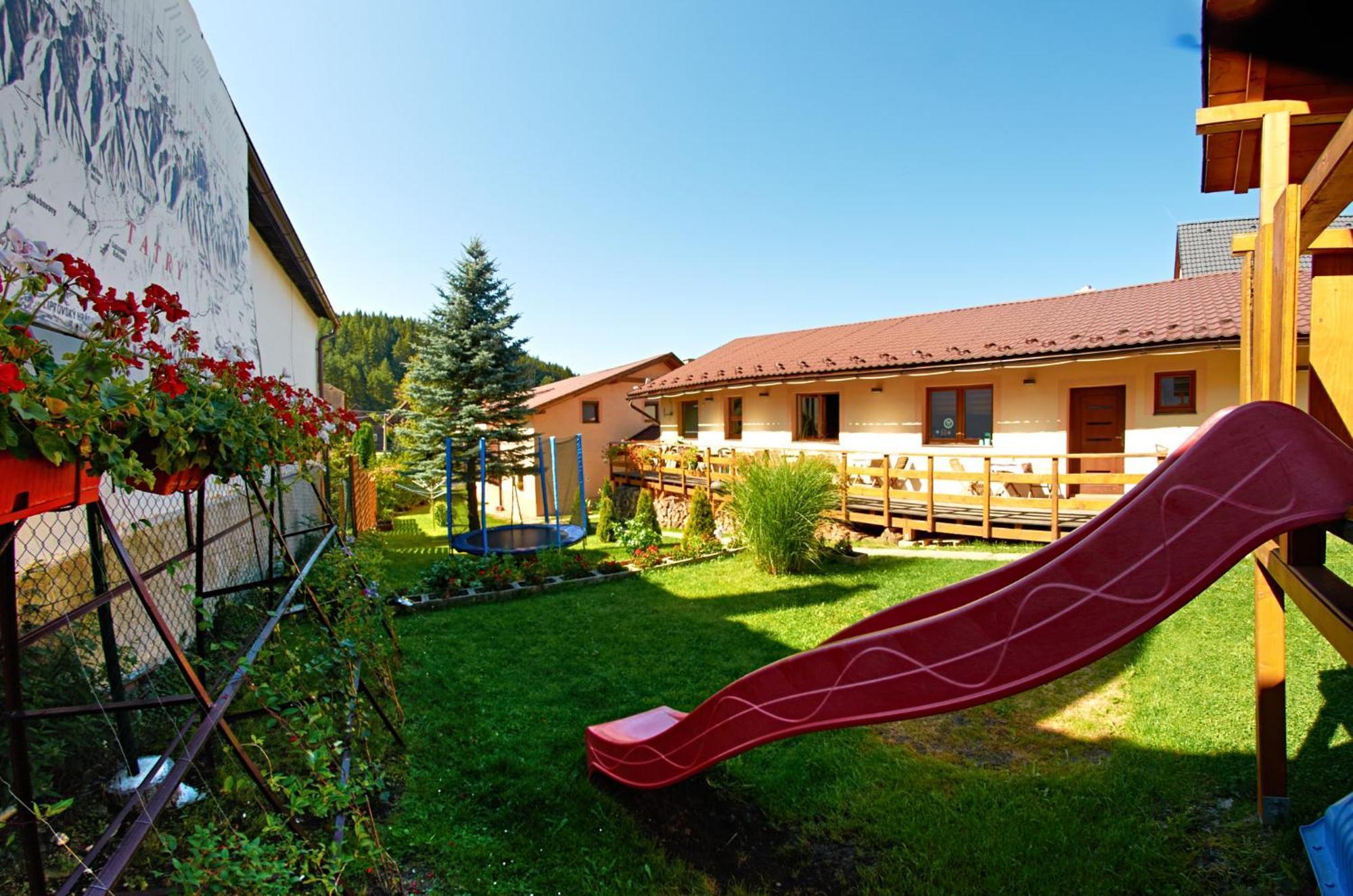 Vila Rhea Važec Buitenkant foto